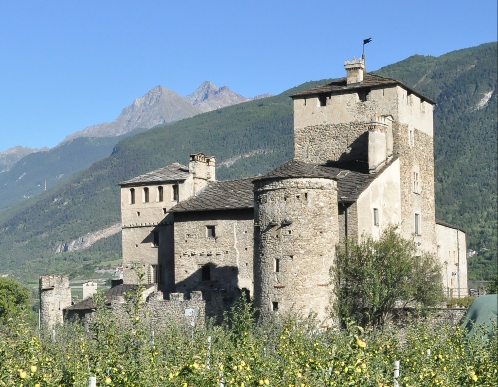 Il castello Sarriod de la Tour, Saint-Pierre
