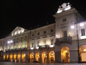La facciata neoclassica del Municipio di Aosta