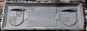 l'iscrizione all'ingresso del castello di Verrès